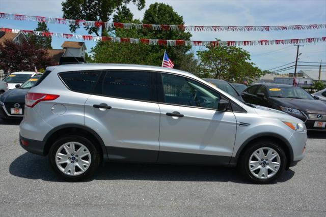 2016 Ford Escape S
