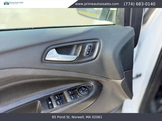 2016 Ford Escape SE