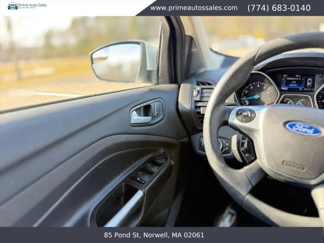 2016 Ford Escape SE