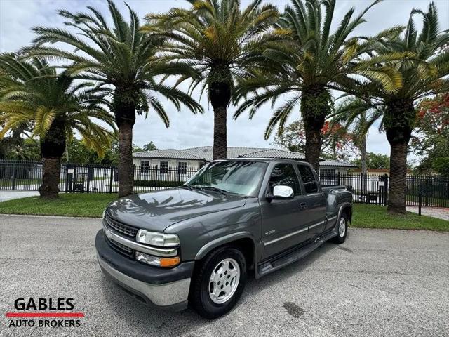 2000 Chevrolet Silverado 1500 LS