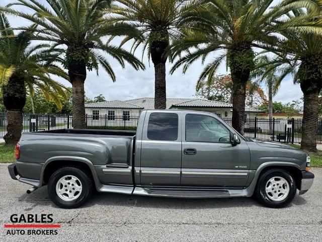 2000 Chevrolet Silverado 1500 LS