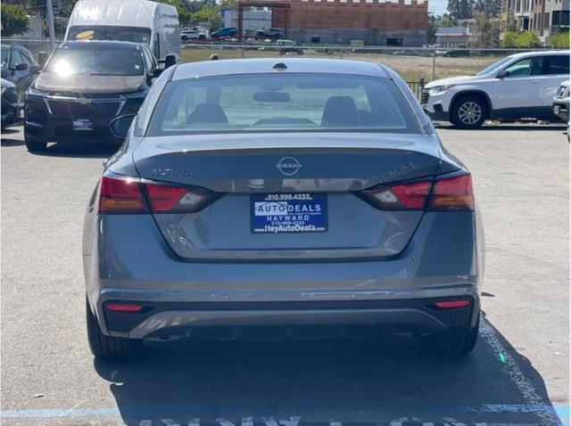 2025 Nissan Altima SV FWD