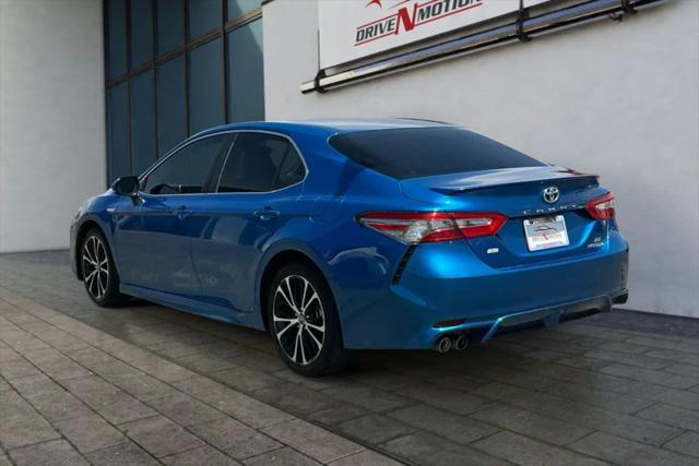 2018 Toyota Camry SE