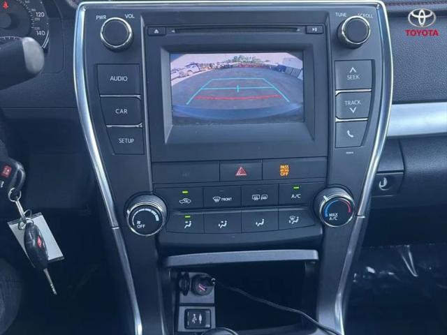 2017 Toyota Camry SE