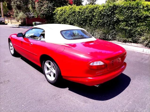 2000 Jaguar XK8 XK8