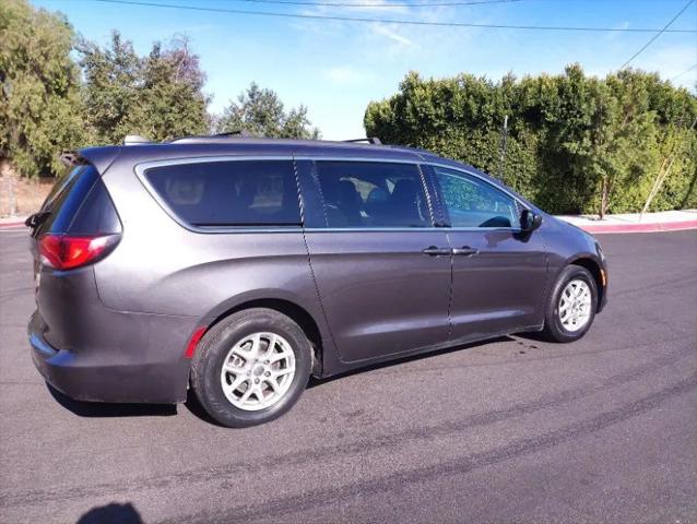 2020 Chrysler Voyager LXI