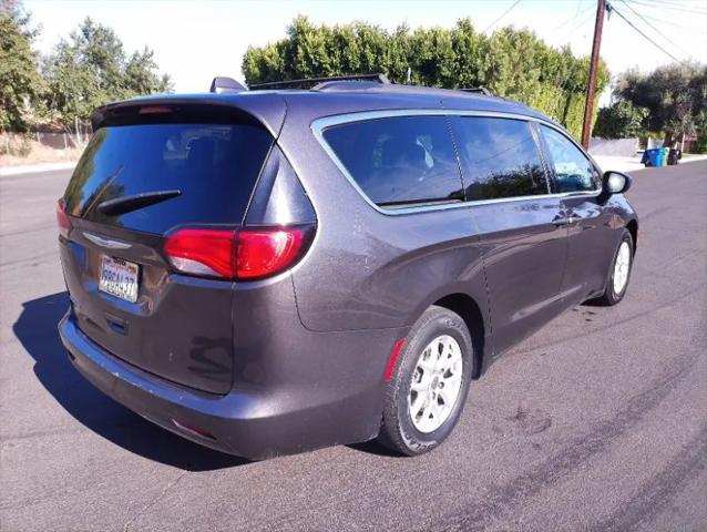 2020 Chrysler Voyager LXI