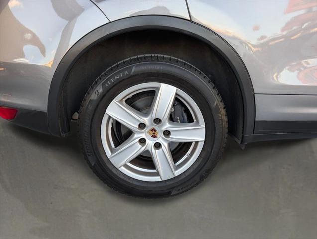 2014 Porsche Cayenne Base