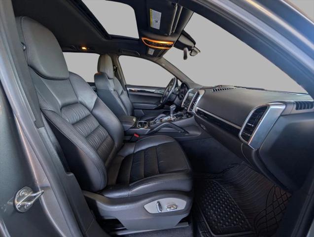 2014 Porsche Cayenne Base