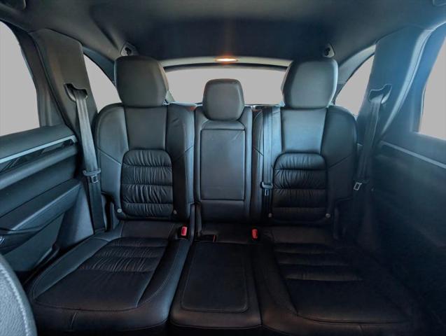2014 Porsche Cayenne Base