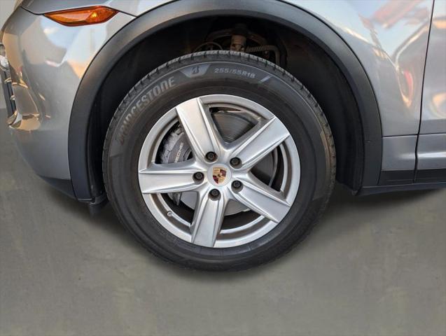 2014 Porsche Cayenne Base