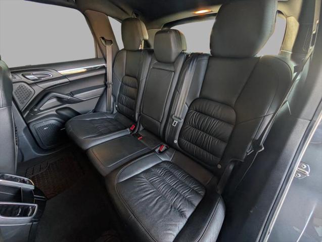 2014 Porsche Cayenne Base