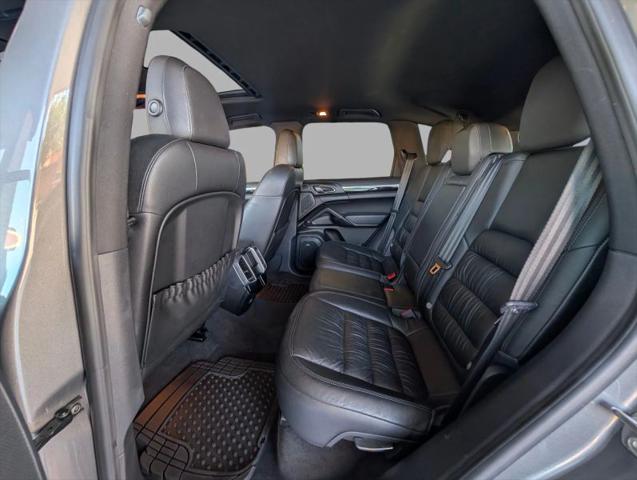 2014 Porsche Cayenne Base