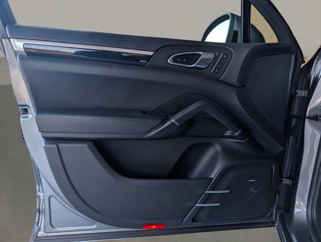 2014 Porsche Cayenne Base