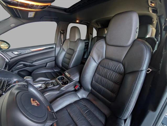 2014 Porsche Cayenne Base