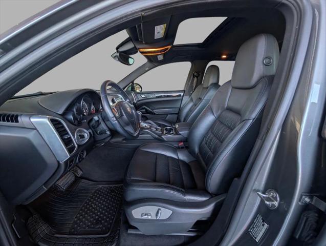 2014 Porsche Cayenne Base