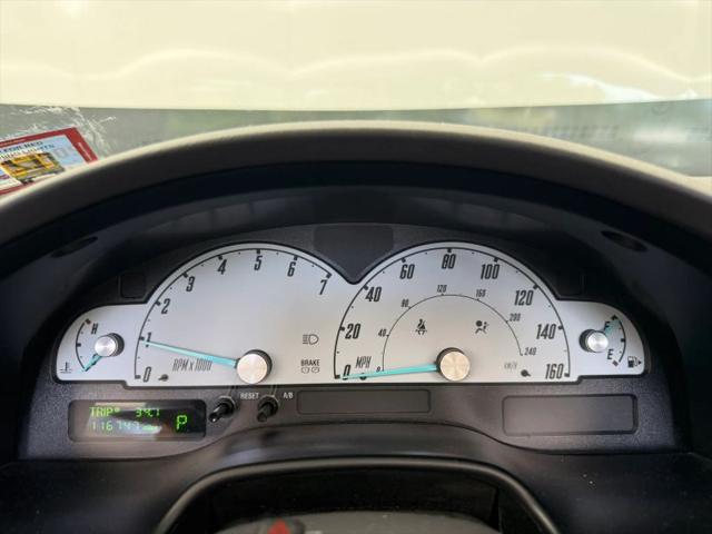 2002 Ford Thunderbird Base