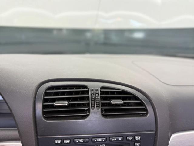 2002 Ford Thunderbird Base