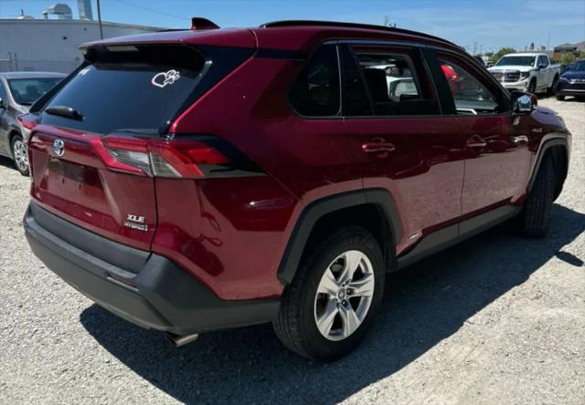 2019 Toyota RAV4 Hybrid XLE