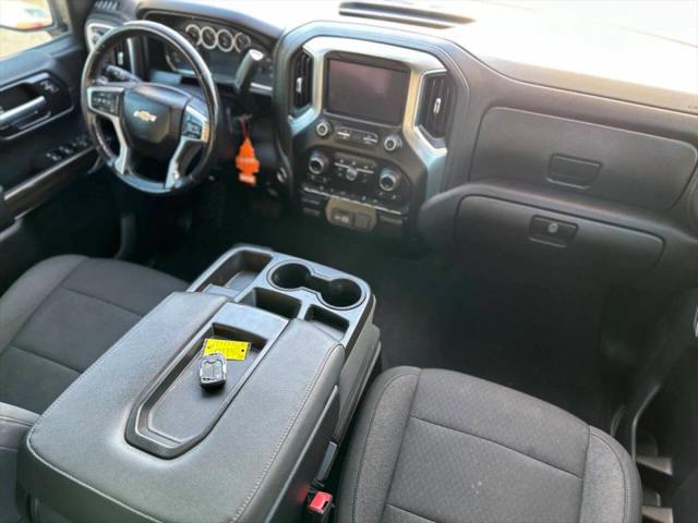 2021 Chevrolet Silverado 1500 4WD Crew Cab Short Bed LT