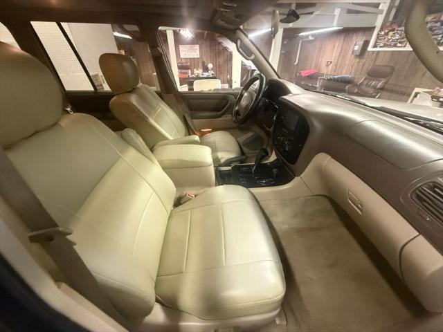 1999 Toyota Land Cruiser Base