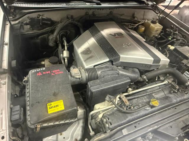 1999 Toyota Land Cruiser Base