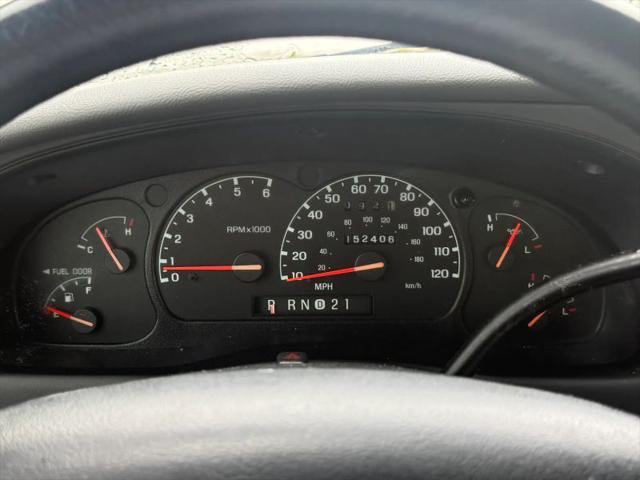 2003 Mazda 300 DS