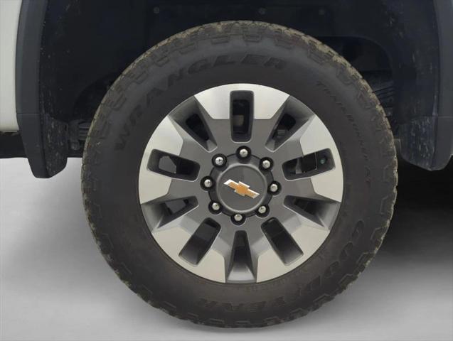 2025 Chevrolet Silverado 2500HD 4WD Crew Cab Standard Bed Custom