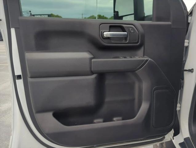 2025 Chevrolet Silverado 2500HD 4WD Crew Cab Standard Bed Custom