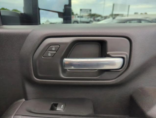 2025 Chevrolet Silverado 2500HD 4WD Crew Cab Standard Bed Custom