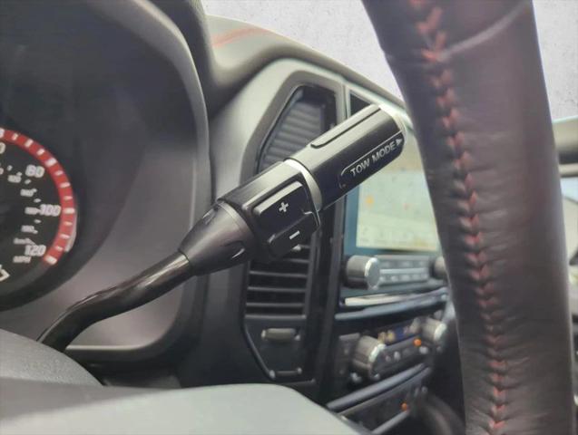 2023 Nissan Titan Crew Cab PRO-4X 4x4