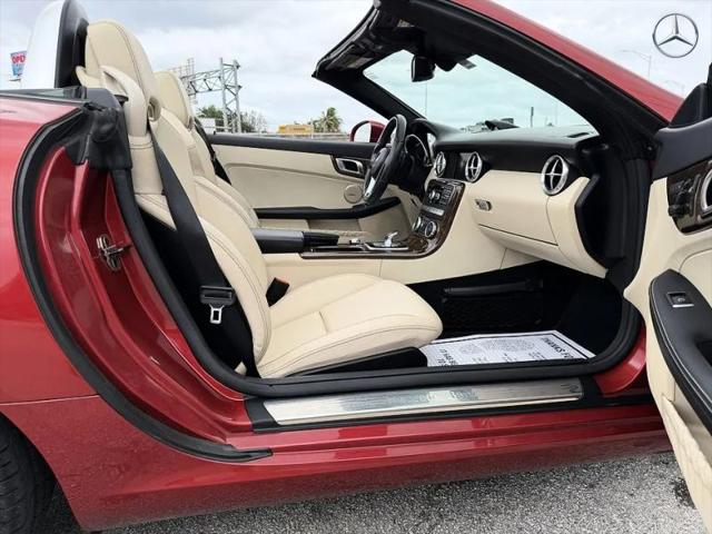 2016 Mercedes-Benz SLK SLK 300 300