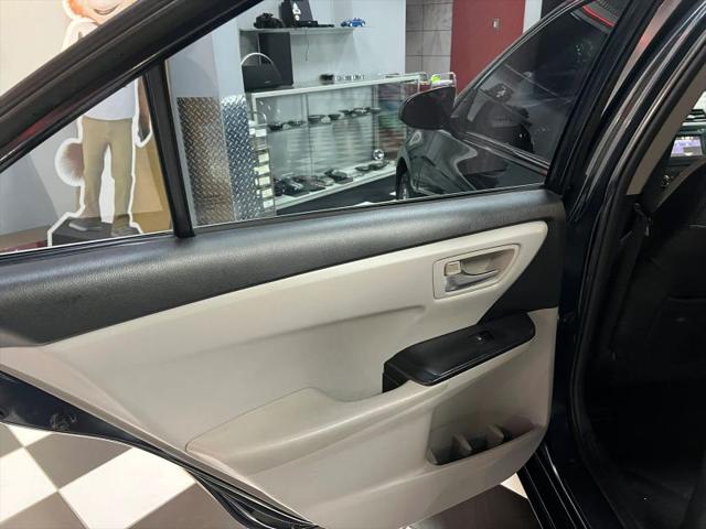 2015 Toyota Camry SE
