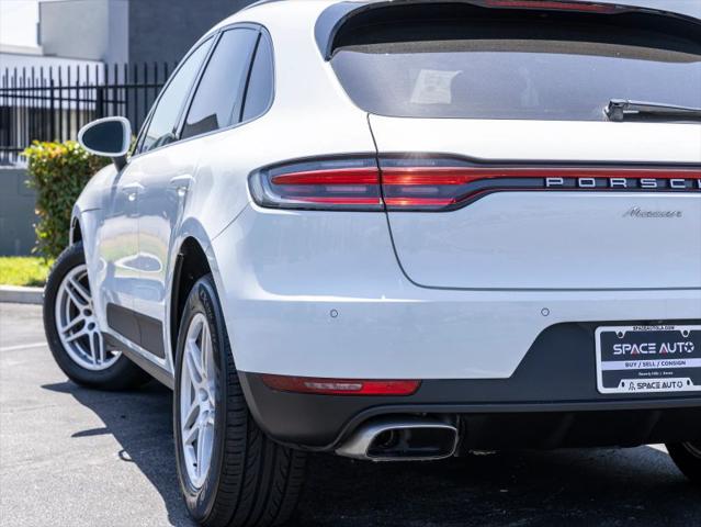 2021 Porsche Macan Base