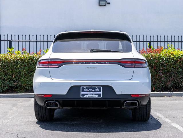 2021 Porsche Macan Base