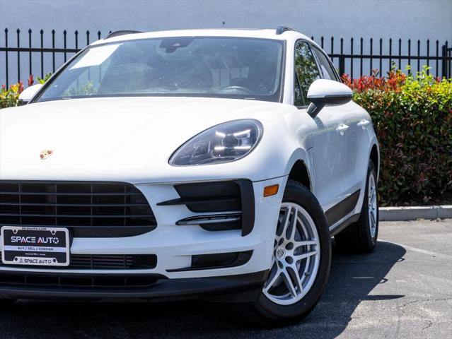 2021 Porsche Macan Base