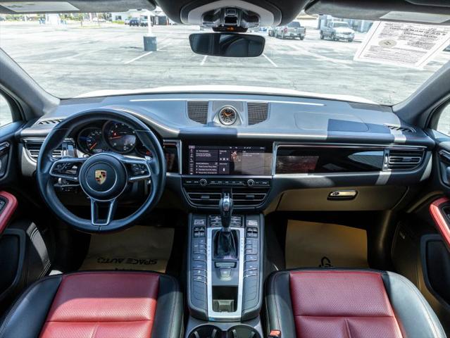 2021 Porsche Macan Base