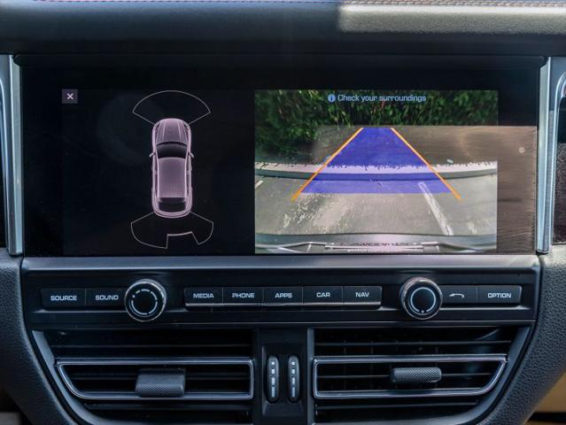 2021 Porsche Macan Base