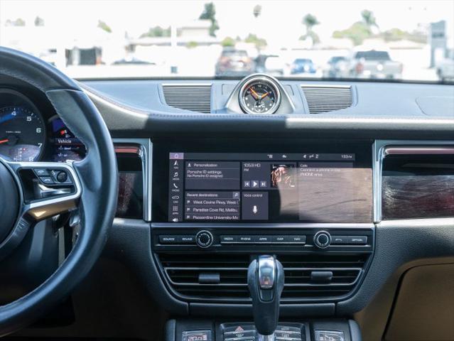 2021 Porsche Macan Base