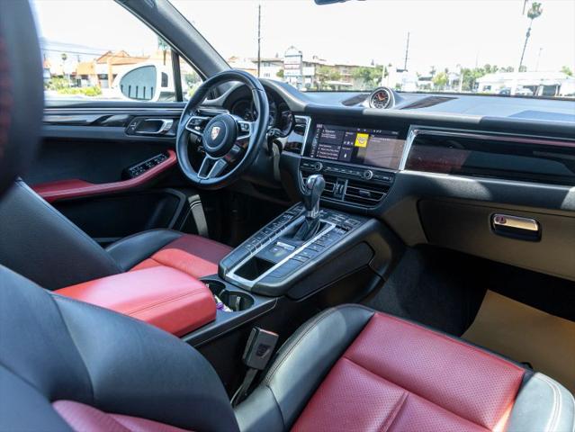 2021 Porsche Macan Base
