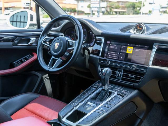2021 Porsche Macan Base