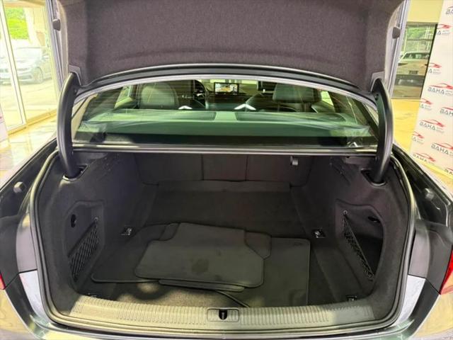 2024 Audi A4 Premium Plus 45 TFSI S line quattro S tronic