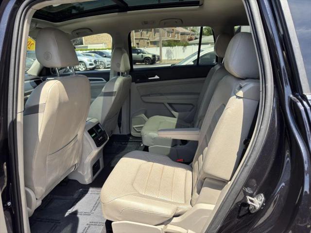 2022 Volkswagen Atlas 3.6L V6 SEL Premium R-Line
