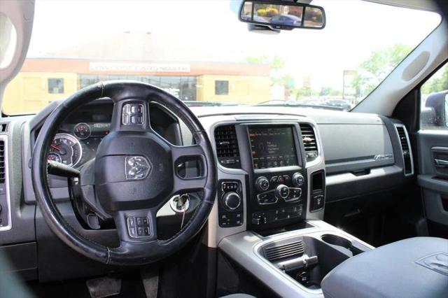 2017 Ram 1500 Big Horn Crew Cab 4x4 5'7" Box