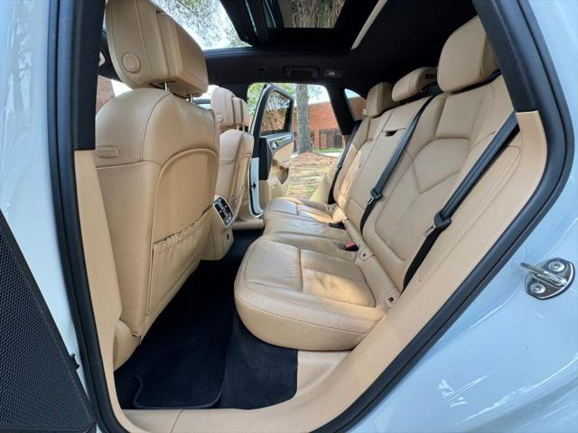 2017 Porsche Macan S