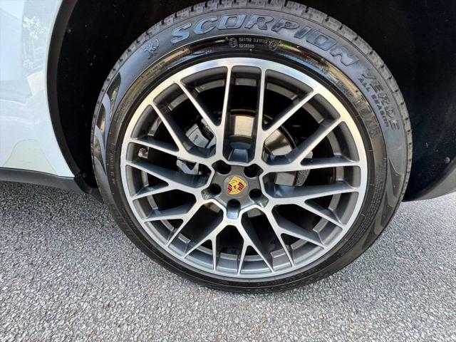 2017 Porsche Macan S