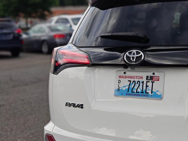 2018 Toyota RAV4 SE