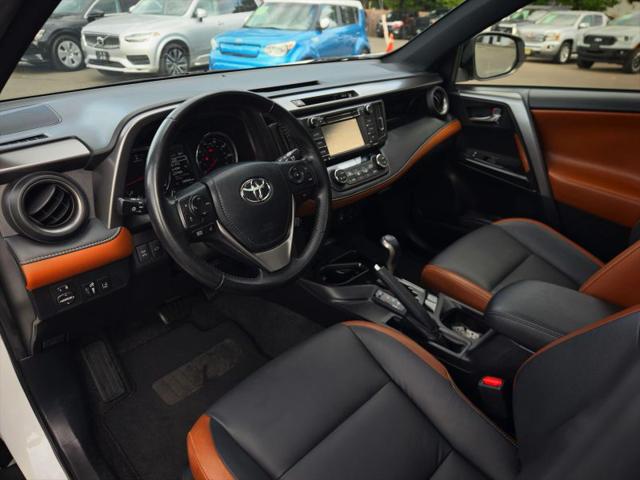 2018 Toyota RAV4 SE