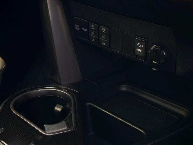 2018 Toyota RAV4 SE