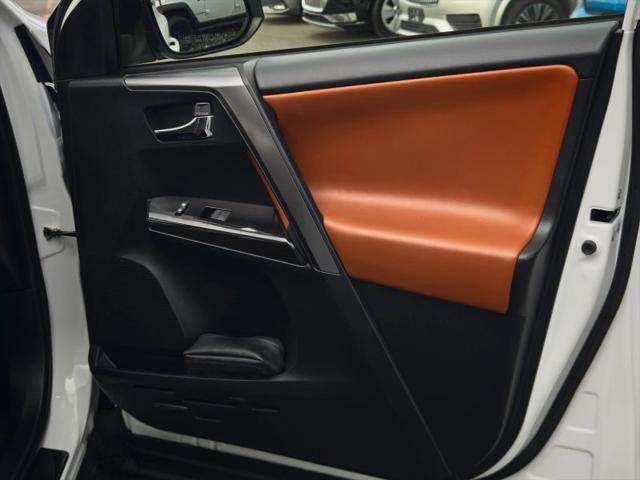 2018 Toyota RAV4 SE